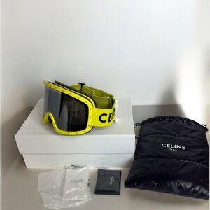 NIB Celine Studded mirrored ski goggles in yellow
100% UV protection